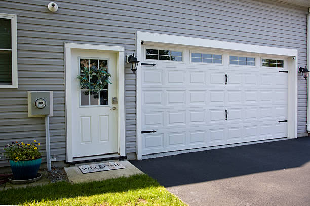 24/7 Emergency Garage Door Panel Replacement experts in Alderton, WA